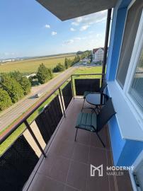 Na prenájom 2-izbový byt s vlastným parkovaním v Malackách