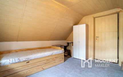 VÝRAZNÁ ZĽAVA: Na predaj záhradná chata s výhľadom na golfové ihrisko v Skalici