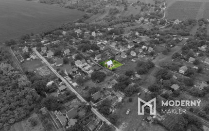 VÝRAZNÁ ZĽAVA: Na predaj záhradná chata s výhľadom na golfové ihrisko v Skalici