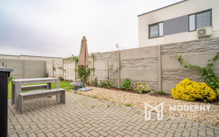 Na prenájom kompletne zariadený 4-izbový byt s benefitmi rodinného domu v Rovinke