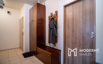 Na prenájom priestranný 3 izbový byt s balkónom v Malackách