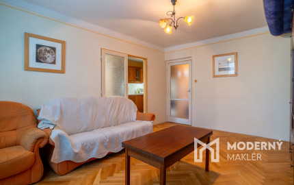 Na predaj priestranný 3-izbový byt s loggiou v centre Stupavy