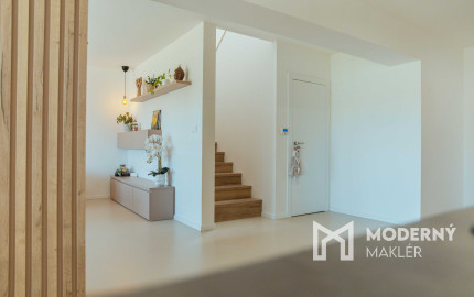 ZNÍŽENÁ CENA: Na predaj moderný rodinný dom v Skalke nad Váhom