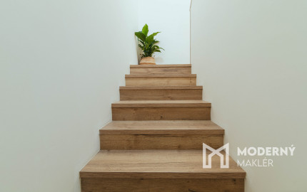 ZNÍŽENÁ CENA: Na predaj moderný rodinný dom v Skalke nad Váhom