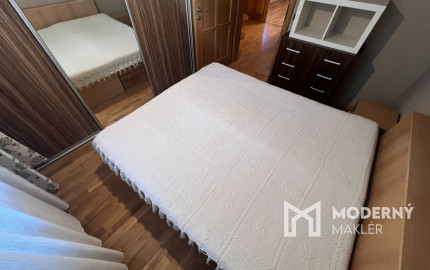 Na prenájom 3-izbový byt s veľkým balkónom v Trenčíne