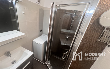 Na prenájom 3-izbový byt s veľkým balkónom v Trenčíne