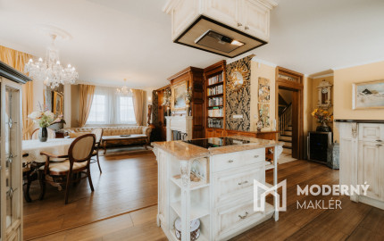 Na predaj nadštandardný rodinný dom s bazénom, Soblahov