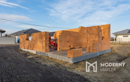 Na predaj novostavba 4-izbového rodinného domu v ŠTANDARDE v obci Kyselica