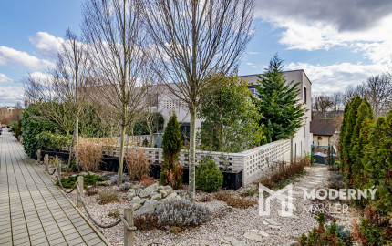 Na prenájom dizajnový 3-izbový byt so 45m2 terasou v Stupave