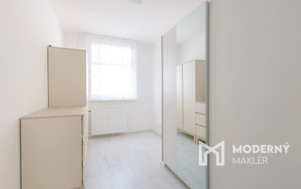 REZERVOVANÉ Na predaj 3-izbový byt v Martine / Záturčie