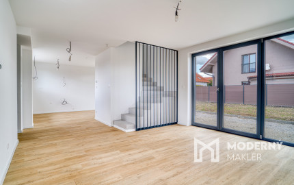 Na predaj 3-izbový rodinný dom pri jazere Nové Košariská