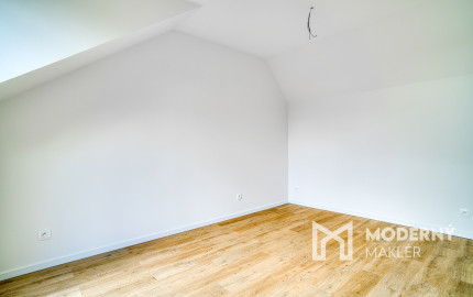 Na predaj 3-izbový rodinný dom pri jazere Nové Košariská