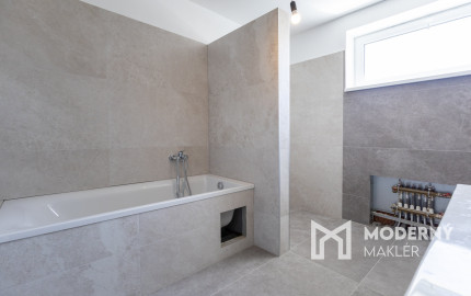 Na predaj 4 izbová bytová jednotka v dvojdome v Lehniciach