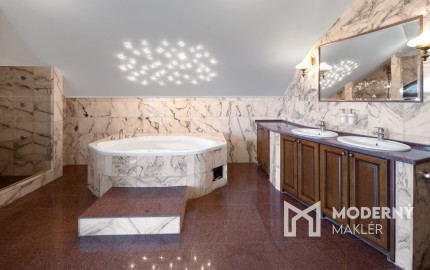 Na predaj 6-izbové rodinné sídlo v Šamoríne