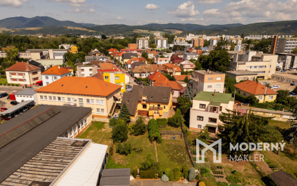 Na predaj rodinný dom s pozemkom a investičným potenciálom v Trenčíne