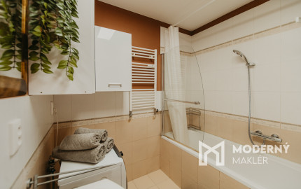 Na predaj 3- izbový byt s parkovaním, Zlatovce Trenčín