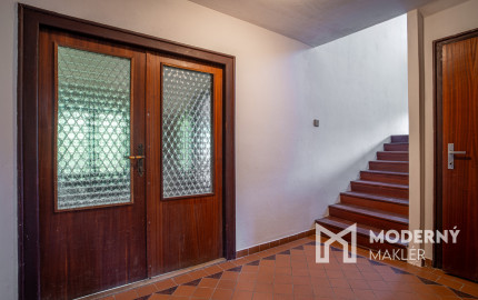 REZERVOVANÉ: Na predaj dvojgeneračný rodinný dom v obci Beladice