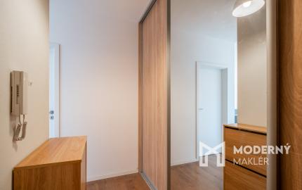 Na prenájom 2-izbový byt v Bratislave - mestská časť Ružinov