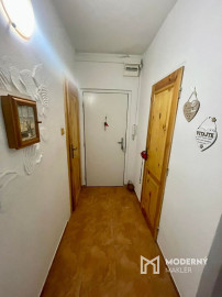 Exkluzívna ponuka 3 izb. veľkometrážného bytu v Bánovciach n/B s balkónom a pivnicou- SEVER