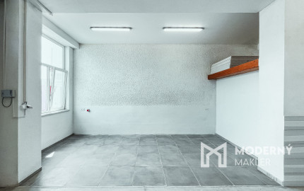 Na prenájom priestor v Turanoch