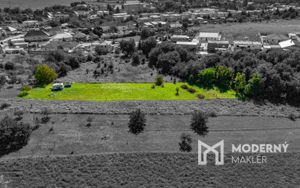 Na predaj pozemok vo Vinohradoch nad Váhom