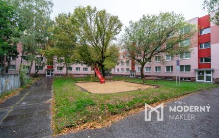 REZERVOVANÉ: Na predaj investičný 1-izbový byt - Karlova Ves