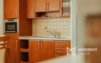 Na prenájom štýlový 4-izbový rodinný dom v Trenčíne