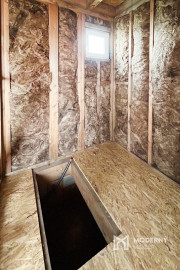 Na predaj stavebný pozemok s rozostavaným drevodomom v obci Lehnice - Sása