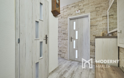 Na predaj zrekonštruovaný 3-izbový byt v Poprade