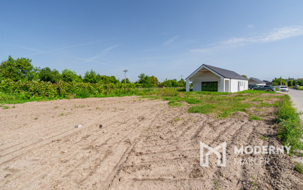 REZERVOVANÉ: Na predaj moderný 4-izbový rodinný dom v Šoporni