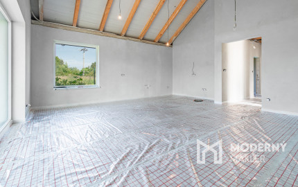 REZERVOVANÉ: Na predaj moderný 4-izbový rodinný dom v Šoporni