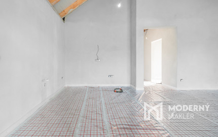 REZERVOVANÉ: Na predaj moderný 4-izbový rodinný dom v Šoporni