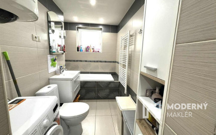 Na predaj: 2-izbový byt po kompletnej rekonštrukcii , Bánovce n/B- ul. K nemocnici – okamžite voľný!