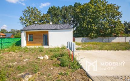 Na predaj rekreačná chata s priestranným pozemkom v obci Blahová