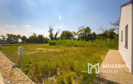 Na predaj rekreačná chata s priestranným pozemkom v obci Blahová