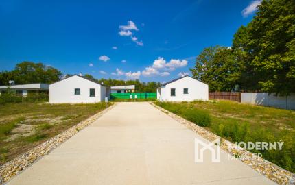 Na predaj rekreačná chata s priestranným pozemkom v obci Blahová