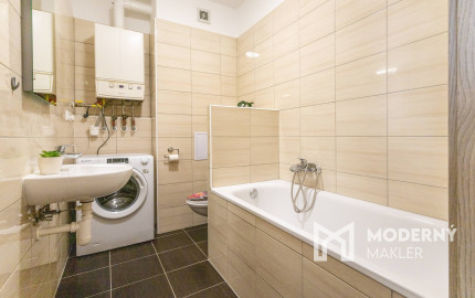 REZERVOVANÉ: Na prenájom 2-izbový byt s loggiou a parkovaním - Hviezdoslavov