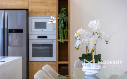 REZERVOVANÉ: Na predaj vkusne zariadený 3-izbový byt na Ružovej ulici v Trenčíne