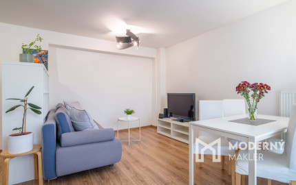 Na predaj kompletne zariadený 2-izbový byt v blízkosti OC Vivo