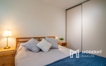 Na predaj kompletne zariadený 2-izbový byt v blízkosti OC Vivo