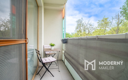 Na predaj kompletne zariadený 2-izbový byt v blízkosti OC Vivo