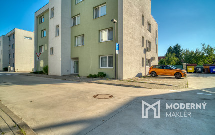 Na prenájom 3-izbový byt v Dunajskej Lužnej