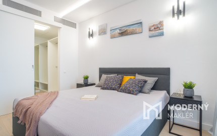 Na prenájom exkluzívny 2-izbový byt so šatníkom a panoramatickým výhľadom v projekte SKYPARK, Továrenská ulica