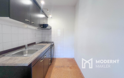 Na predaj 2-izbový byt s balkónom v Trenčíne - Juh I