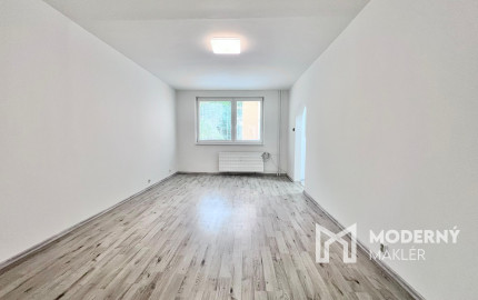 Na predaj priestranný 4-izbový byt v Trenčíne