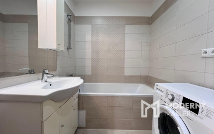 Na predaj priestranný 4-izbový byt v Trenčíne