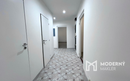 Na predaj priestranný 4-izbový byt v Trenčíne