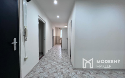 Na predaj priestranný 4-izbový byt v Trenčíne
