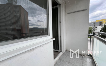 Na predaj priestranný 4-izbový byt v Trenčíne