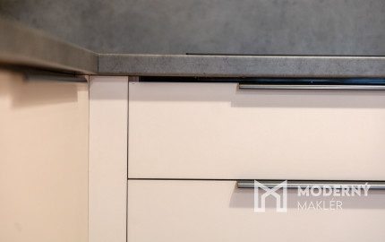 Na predaj 3-izbový byt v Trenčíne